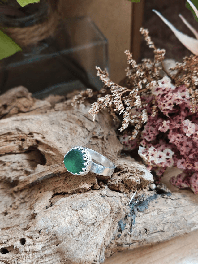 Emerald Crown Ring